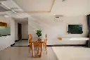 LG208381.webp