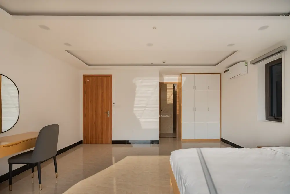 LG208432.webp
