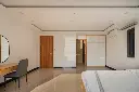 LG208432.webp
