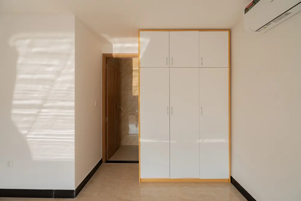 LG208434.webp