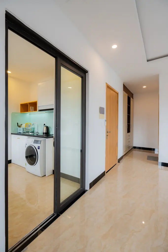 LG209392.webp