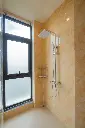 LG206027.webp