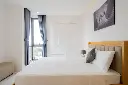 LG206048.webp