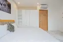 LG205496.webp