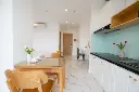 LG206084.webp